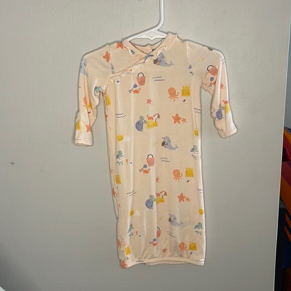 Angel dear beach fun gown - Picture 1 of 3